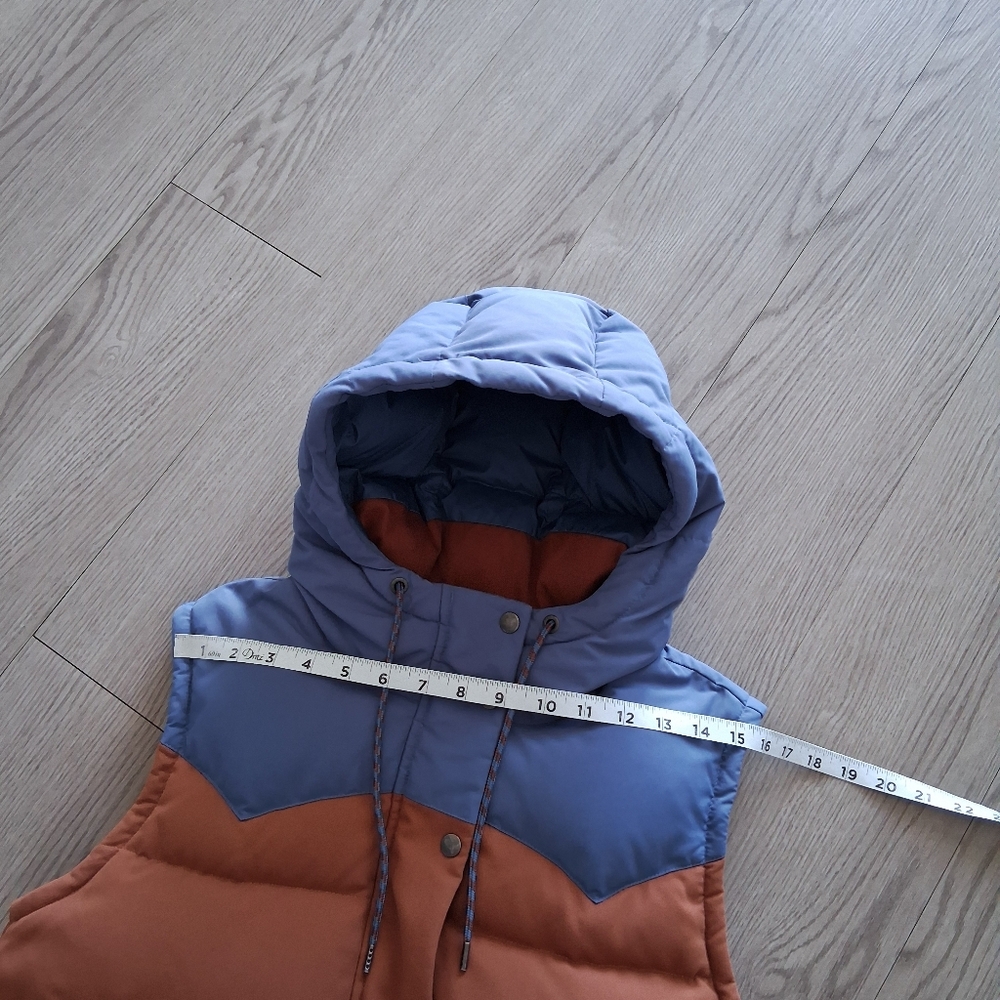 Patagonia Women's Bivy Hooded Down Vest In Sisu Brown - Picture 12 of 16